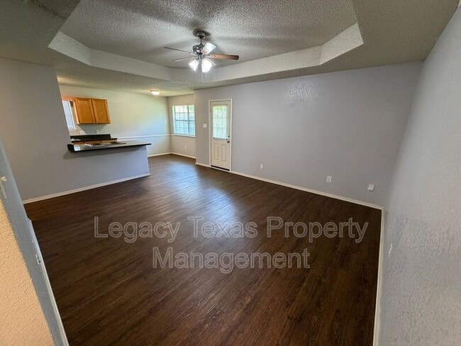 Photo - 203 Willana Ct