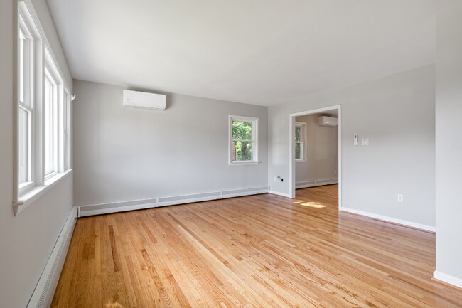 Photo - 707 Fairview Ave