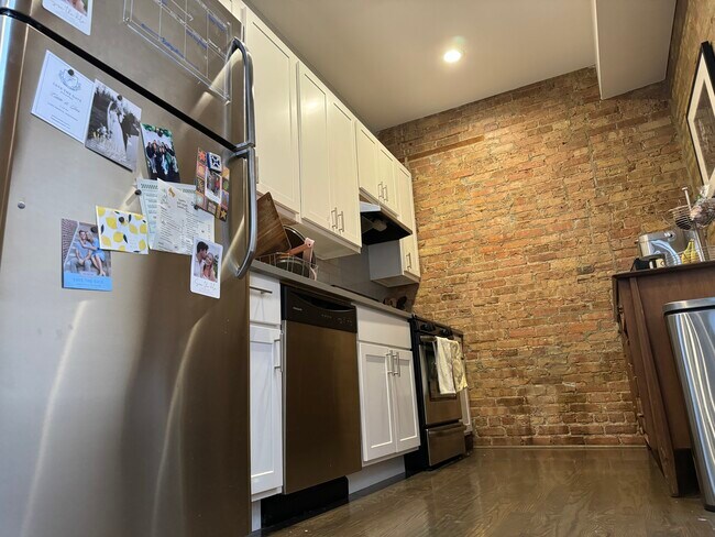 Photo - 2128 N Sedgwick St Unit 2