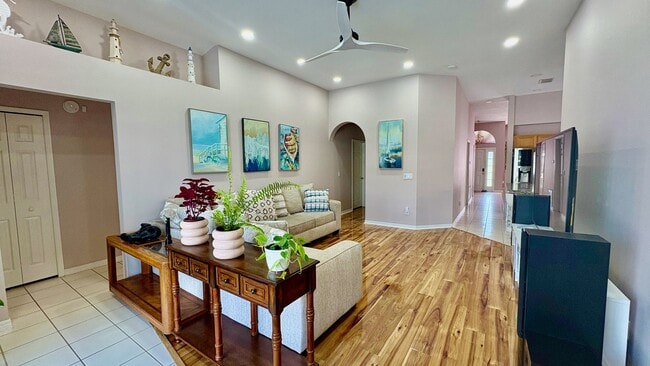 3612 Foxcroft Cir