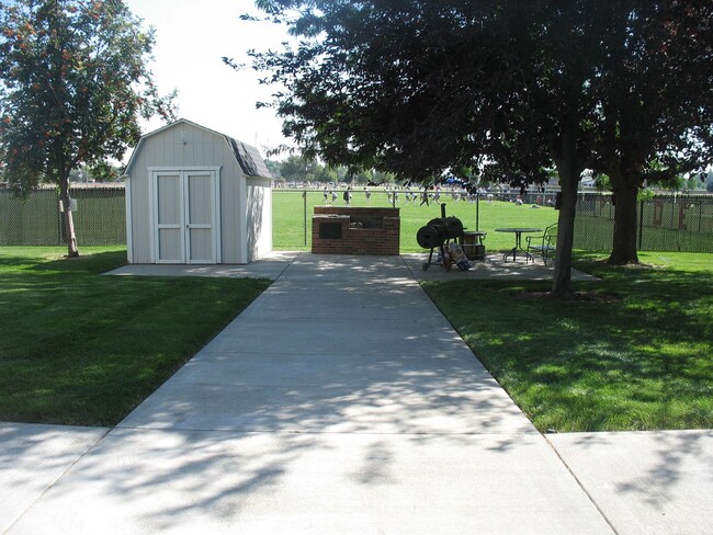 Photo - 2bed, 2bath, 950 Sq.ft. apartment - ground floor - Mountain Home - Lincoln Square Unit D14