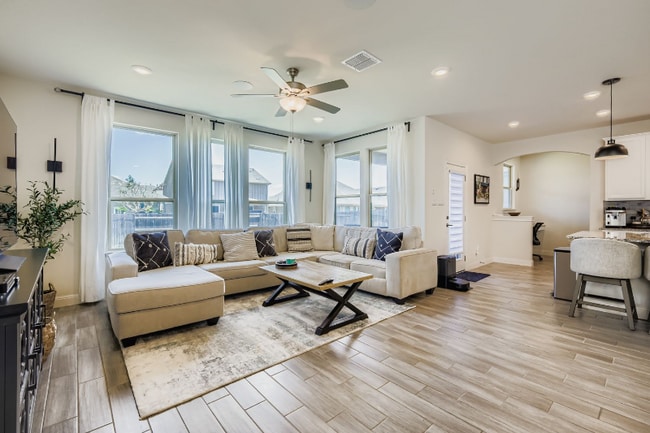 Photo - 497 Purple Heart Dr