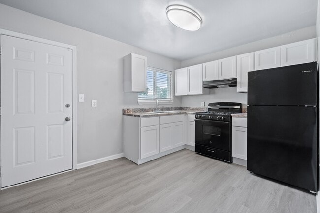 Harvard Apartments