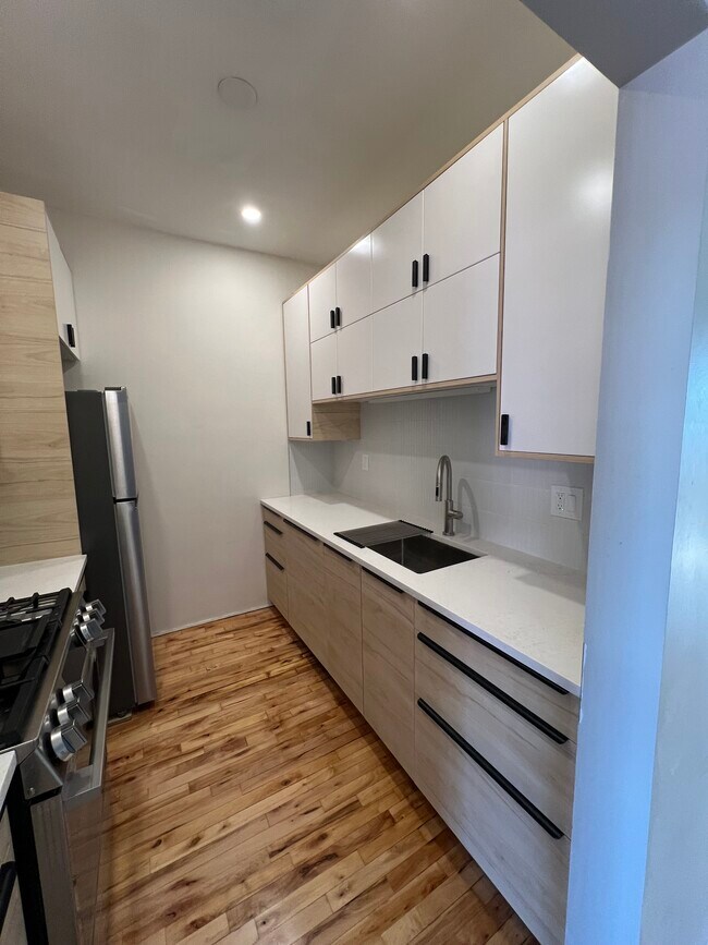 Photo - 459 Massachusetts Ave Unidad 4