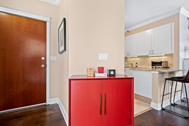 Photo - 744 N Clark St Unit 501