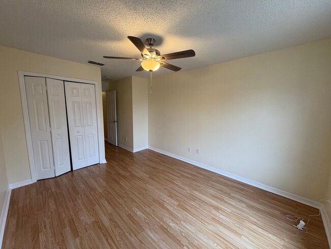 Photo - 13168 Lexington Summit St