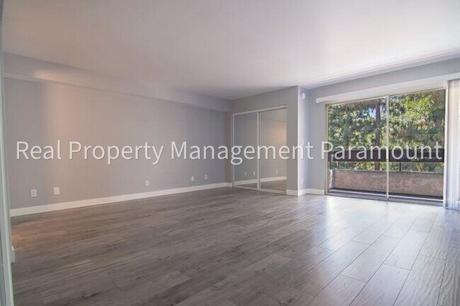 Photo - Spacious Condo with Relaxing Pool Views