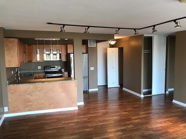 Photo - 5445 N Sheridan Rd Unit 1111