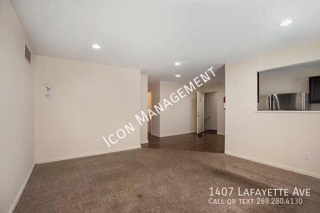 Photo - 1407 Lafayette Ave Townhome