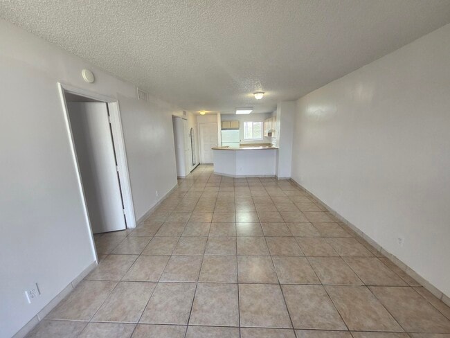 Photo - 8750 N Sherman Cir Unit 406