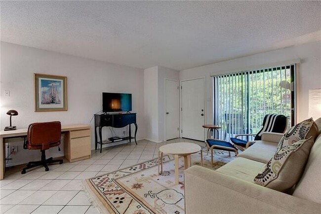 Photo - 6211 Adalee Ave Unidad A