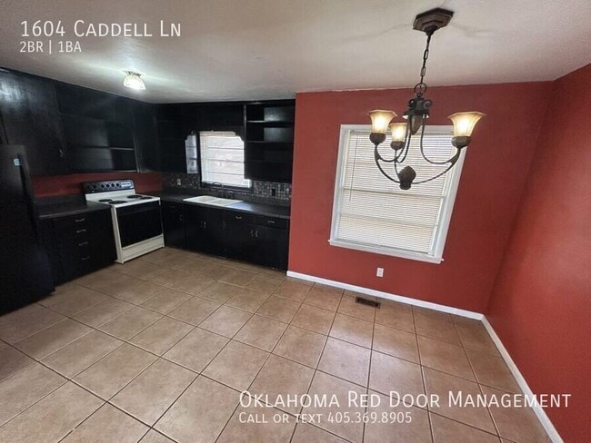 1604 Caddell Ln