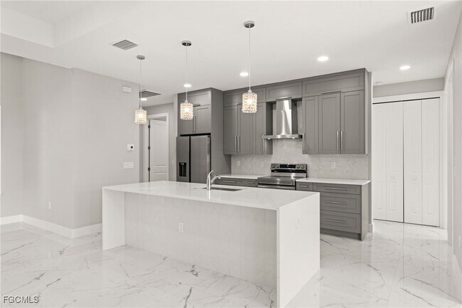 Photo - 2829 SW 25th Pl