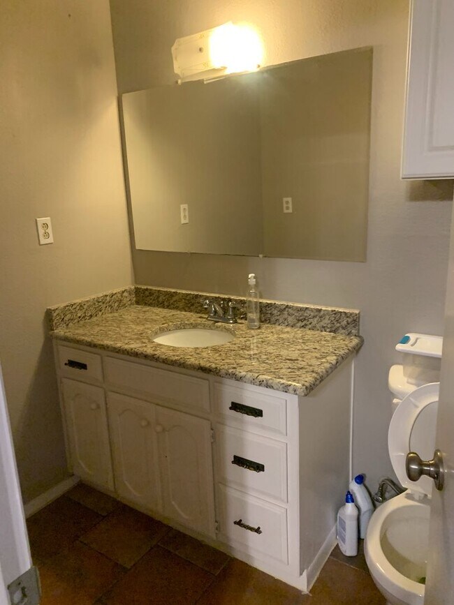 3 Bedroom/1.5 bath Home in Sanger Rental House Rental in Sanger, TX