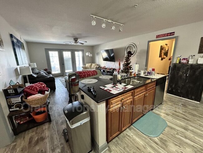 Photo - 1611 Muscovy Wy