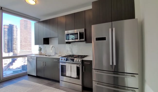 Photo - 445 N New St