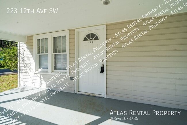 Photo - 223 12th Ave SW