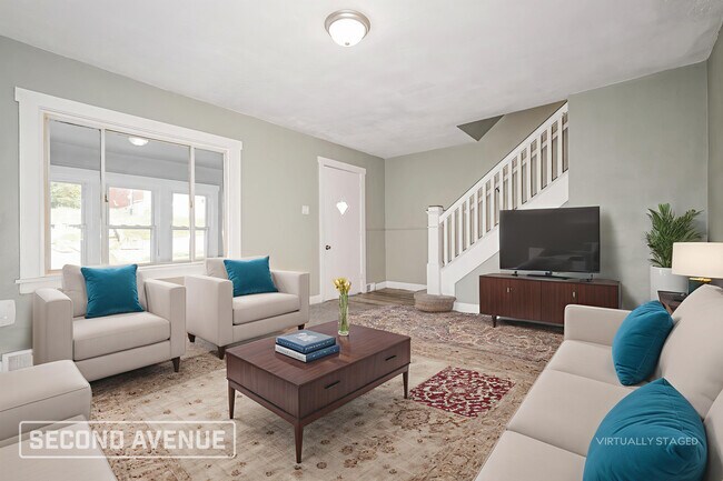 Photo - 833 Vermont Ave