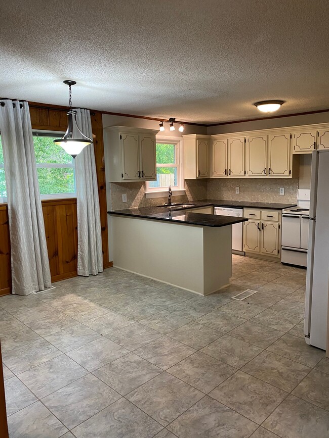 Photo - 117 Camellia Dr