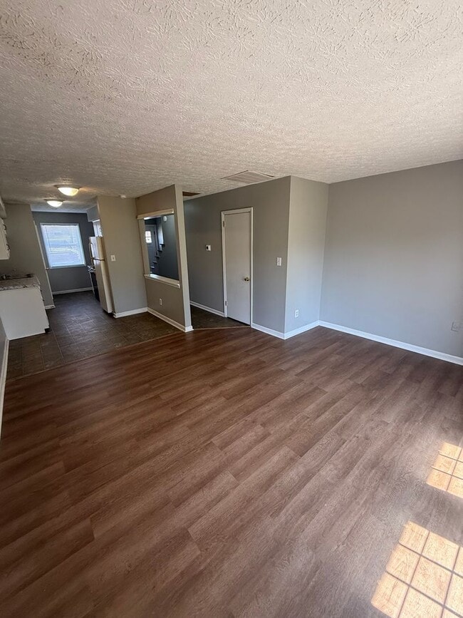 Photo - 2 Bed 1.5 Bath Townhouse