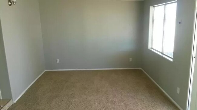 Photo - 901 S Eli Dr