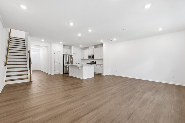 216 Deercroft Dr