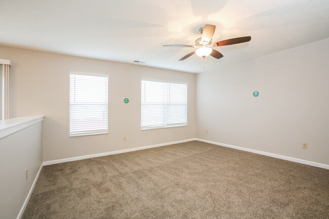 Photo - 2208 Rossington Ln