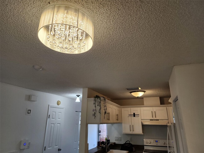 Photo - 2877 Belmont Ln