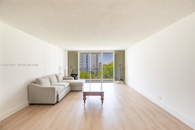 1001 91st St Unit 511