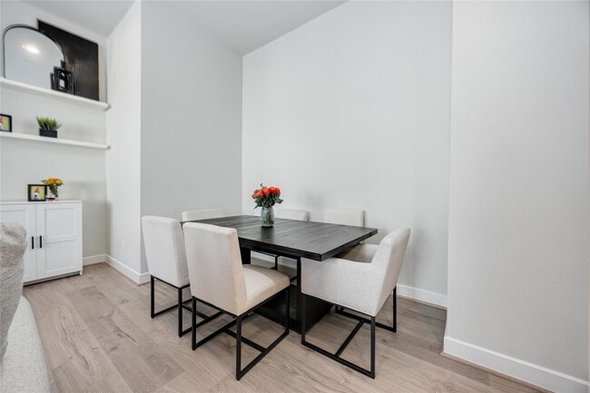 Building Photo - 108 Knightsbridge Park Ln