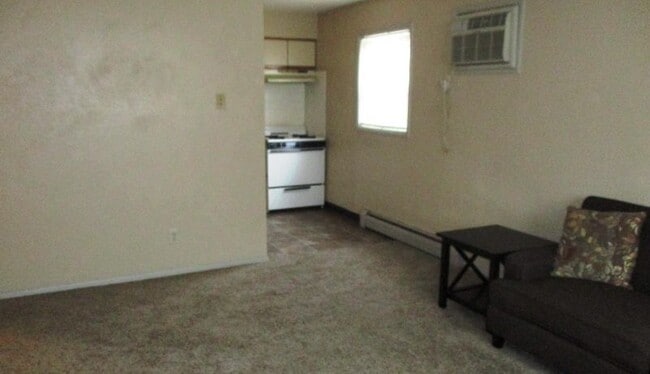 Photo - 304 Lindell Dr
