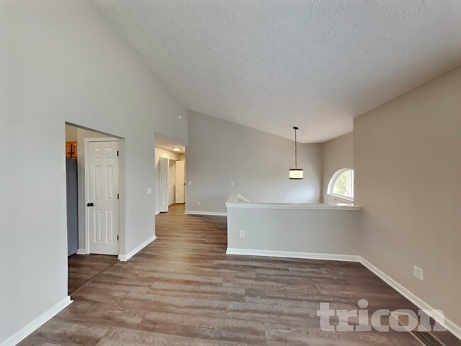 Photo - 154 Braxton Park Ln