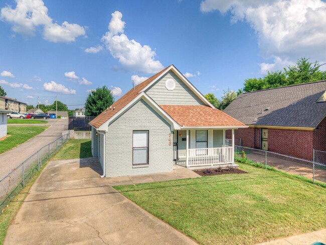 Photo - 548 N 6th St