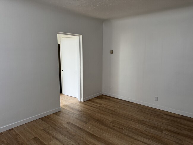 Photo - 12940-12118 118 Ave NW Unit 9B