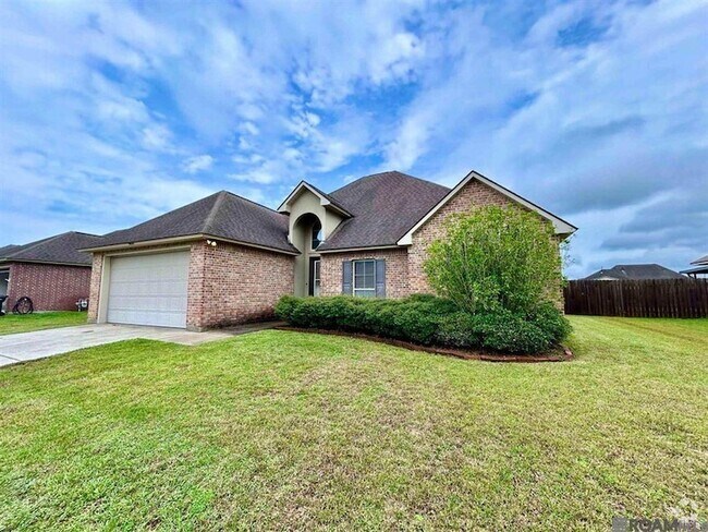 Building Photo - 17634 Hoods Ridge Dr Rental