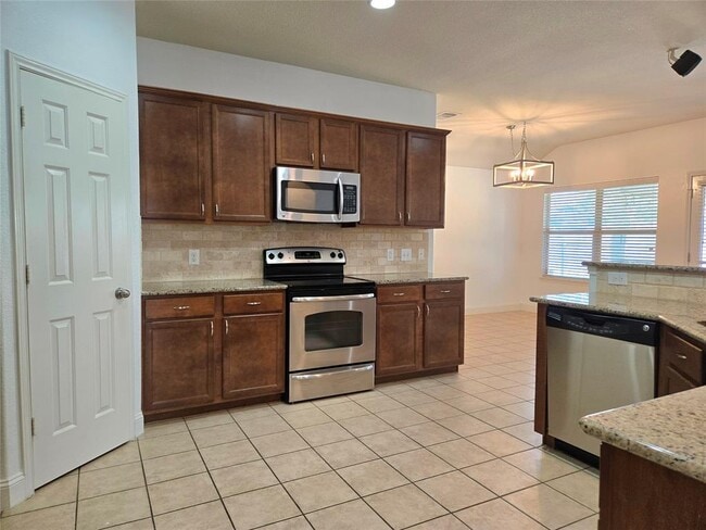 Photo - 520 Brown Juniper Way