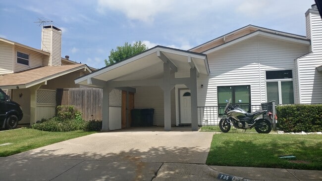 Building Photo - Ready to Move in... Do not miss this house !!!!