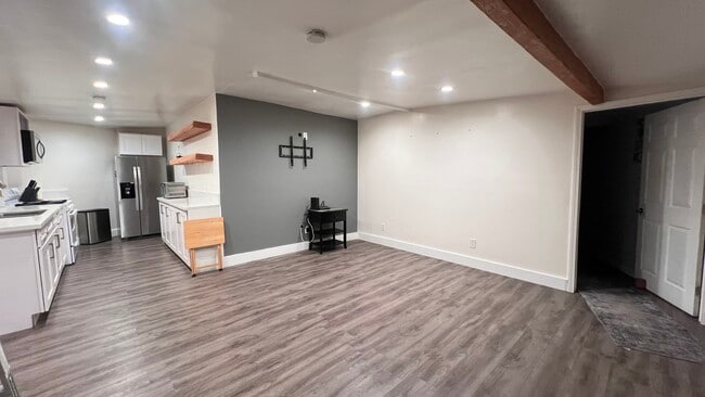 Photo - 1579 Belgreen Dr Unit Backhouse