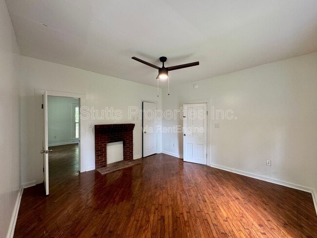 Photo - 2010 Vulcan Ave