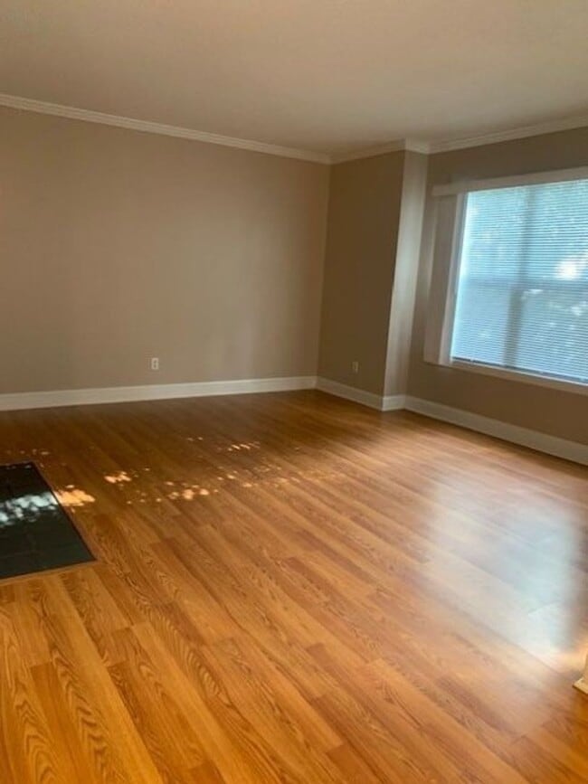 Photo - 2 bedroom 2 bath unit- Close to tanglewood! Unit D