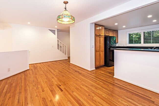 Photo - Spacious 3BD/2.5BA Mesa Townhome! (Walking...