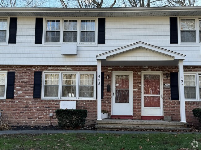 Building Photo - 435 Robin Ct Unit 435 Rental