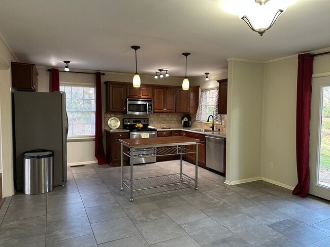 Photo - 2262 Locke Cir