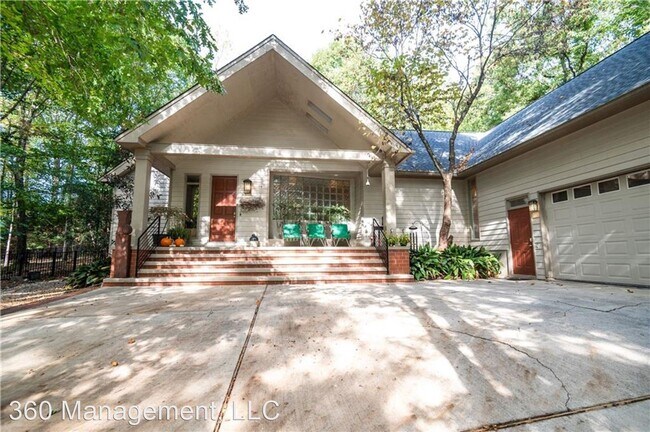 4 br, 3.5 bath House - 684 Highland Road - 4 br, 3.5 bath House - 684 Highland Road