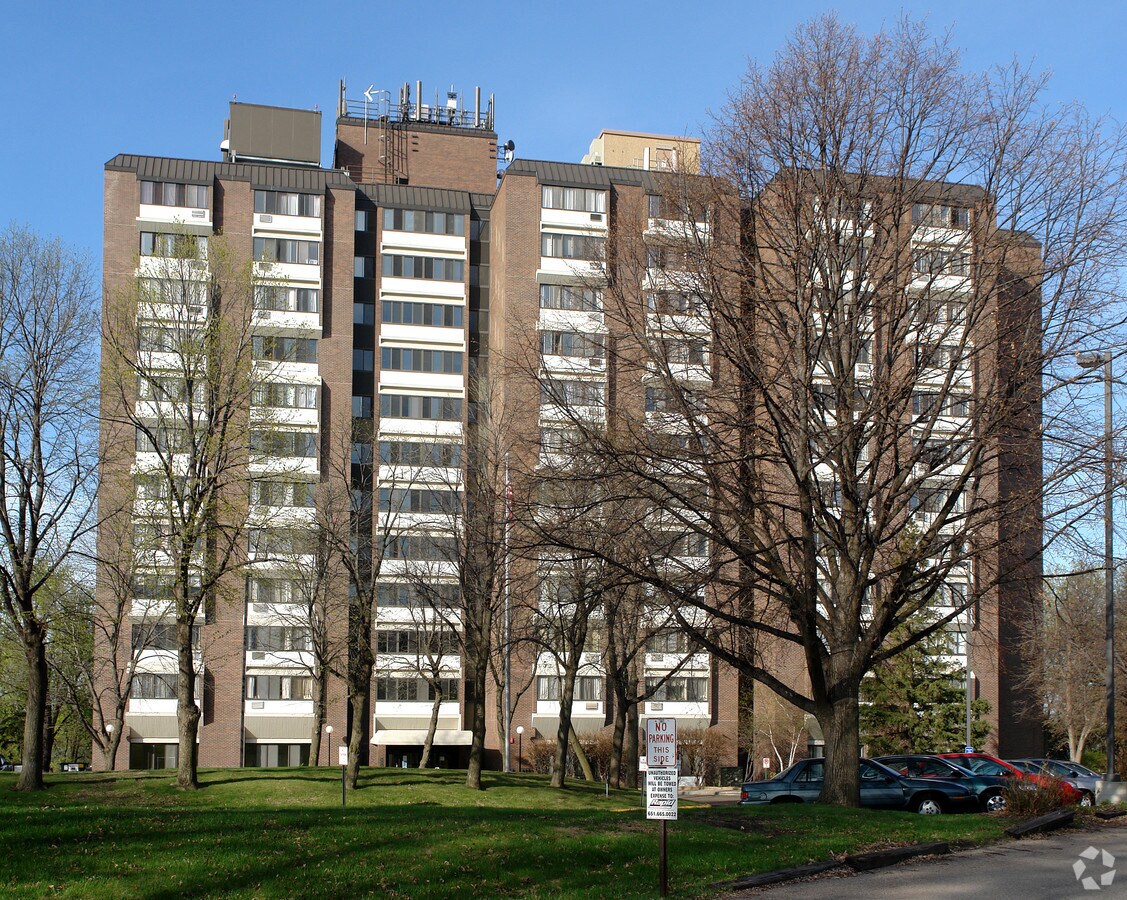 Photo - Cleveland Hi-Rise