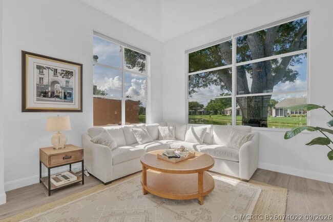 7693 Rockford Rd
