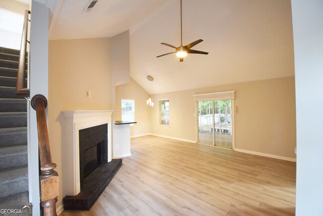 Photo - 571 N Fairfield Dr