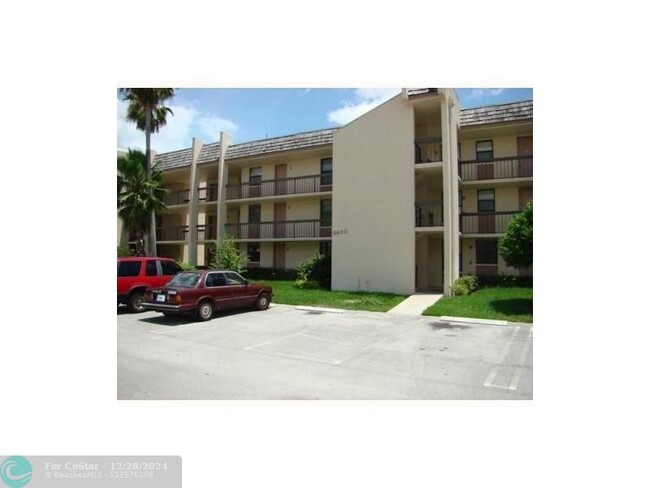 Photo - 8433 Forest Hills Dr Condominio Unidad 107