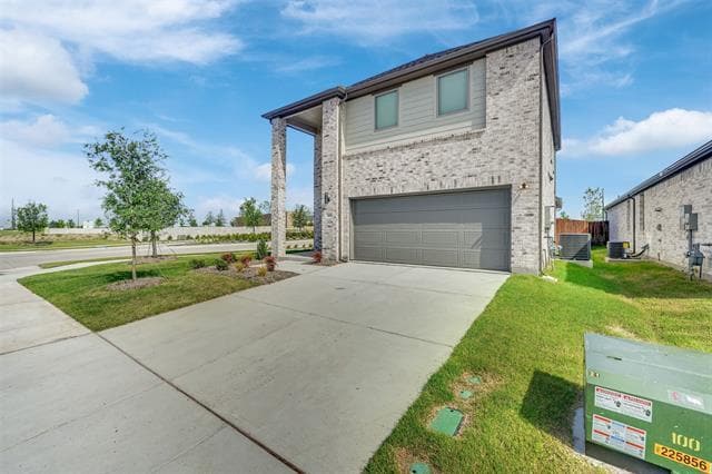 Photo - 305 Millwood Rd