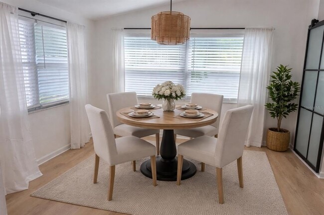 Photo - 3352 Honeymoon Ln